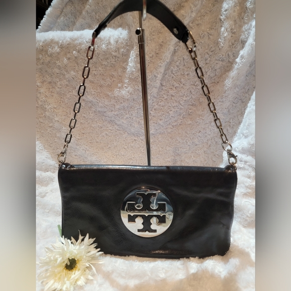 Meet your Posher, Flordeliza - Picture 4 of 6